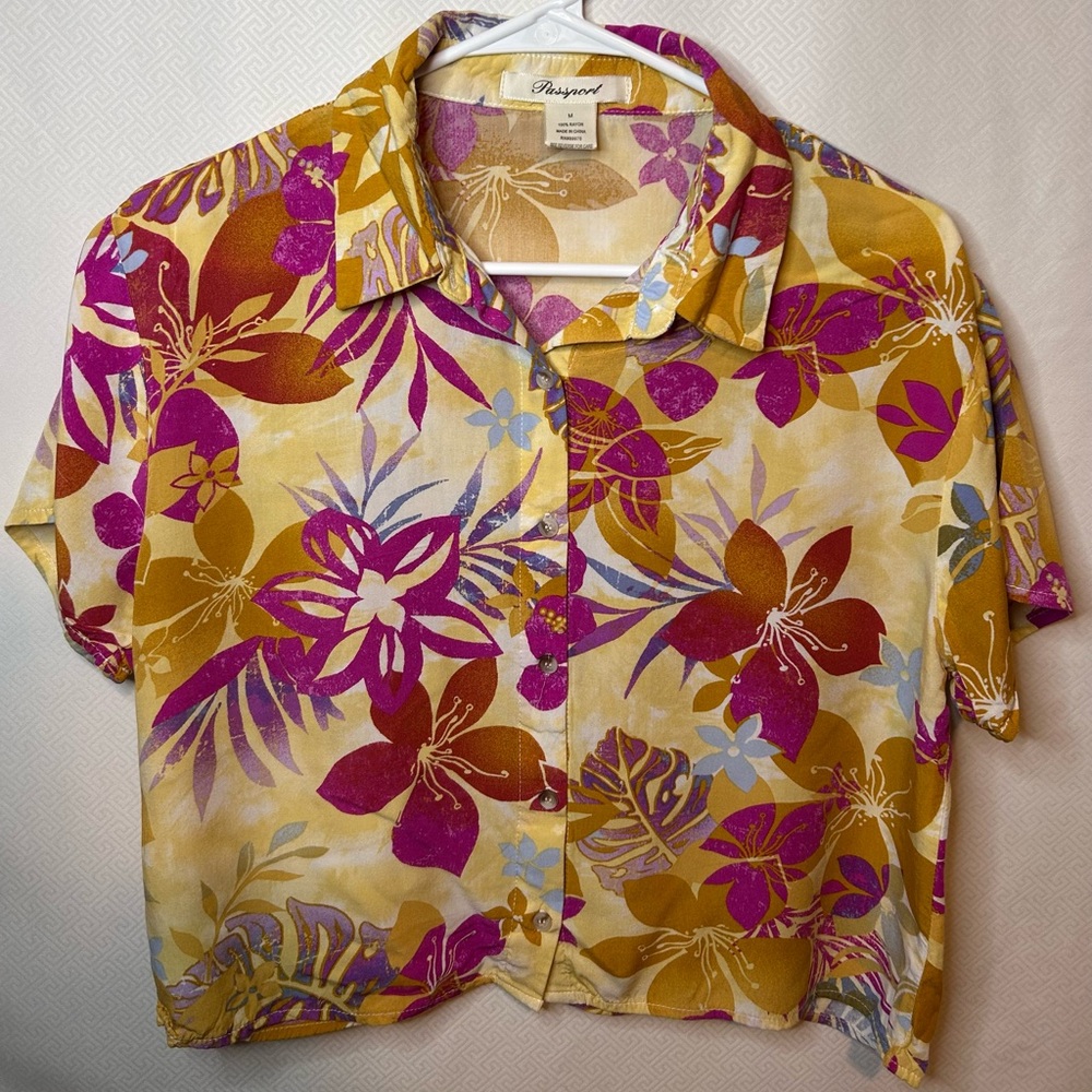Passport Women's Floral Button Down Shirt - Multicolor